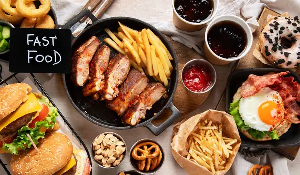 depositphotos_728784636-stock-photo-various-american-food-french-fries